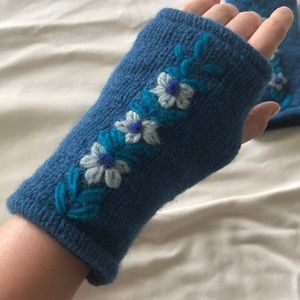 Blue fingerless mittens